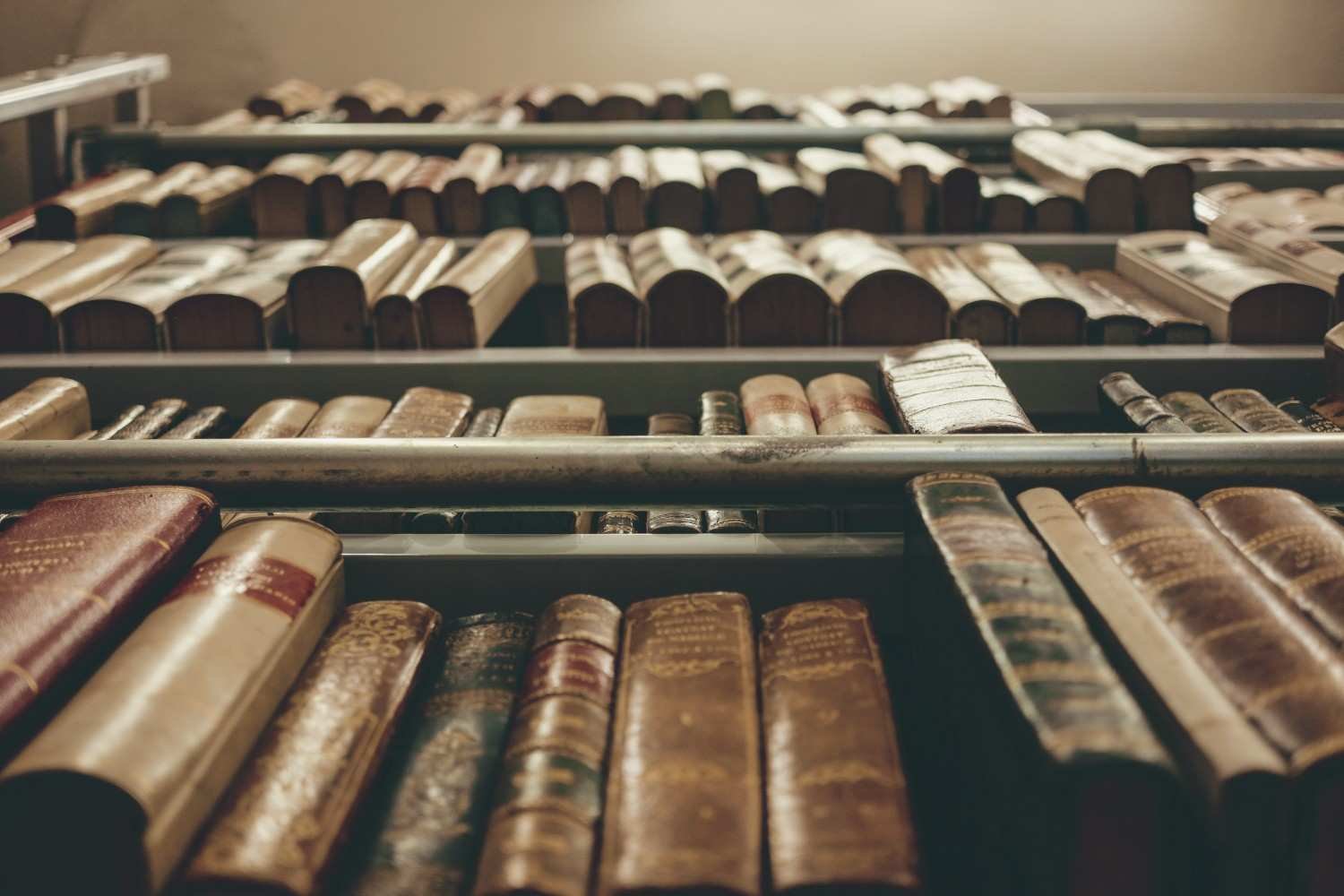 How Did Totalitarian Regimes Use Book Censorship?