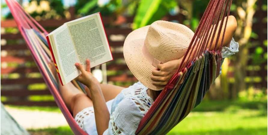 Autonomous Voices: Meaning Across AI, Mind and Books