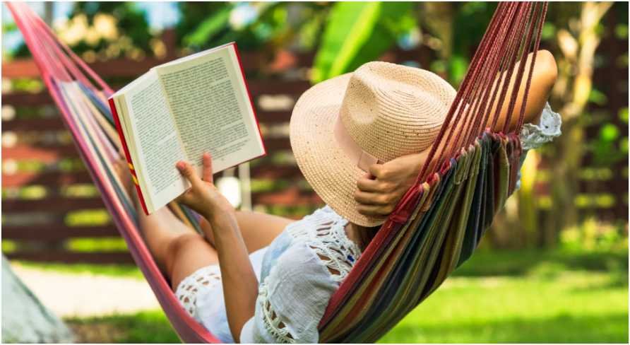Autonomous Voices: Meaning Across AI, Mind and Books