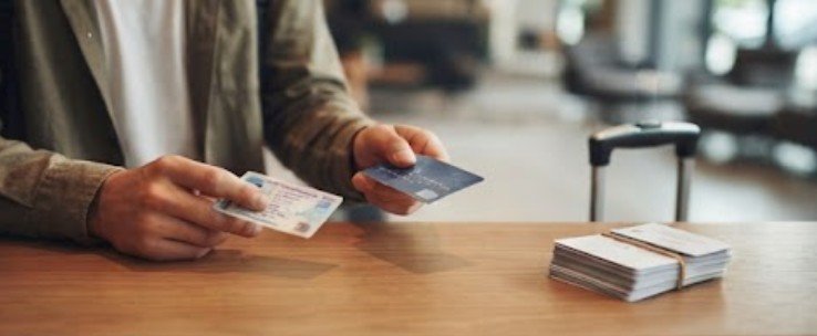 Can an 18 Year Old Book a Hotel Room Without a Credit Card